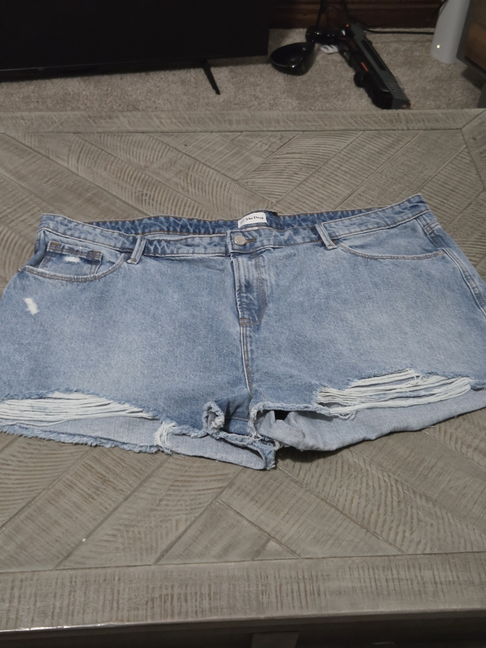 NWT The Drop Medium Indigo Distressed Rae - Picture 1 of 5
